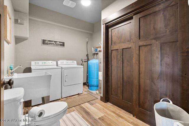 7809 E Bridger TRL, Harrison, ID 83833