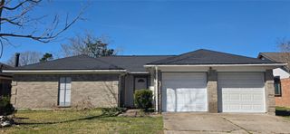 423 Capehill Drive, Houston, TX 77598