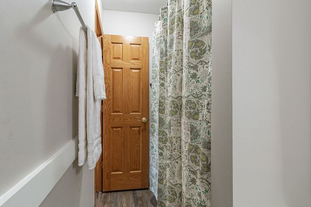 412 Northgate Road, Lindenhurst, IL 60046