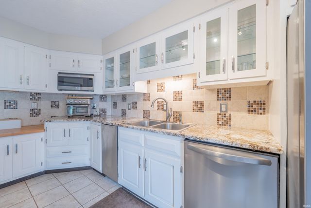 2150 W Ellsworth Road, Bloomington, IN 47404