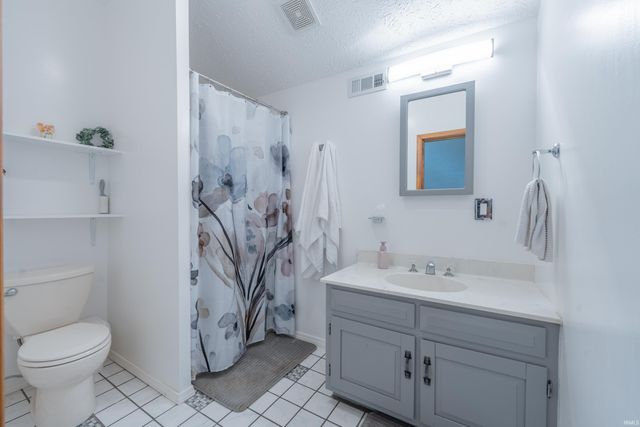 2150 W Ellsworth Road, Bloomington, IN 47404
