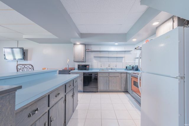 2150 W Ellsworth Road, Bloomington, IN 47404