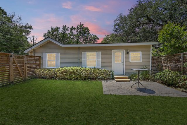 1940 Orangeburg Street, North Charleston, SC 29405
