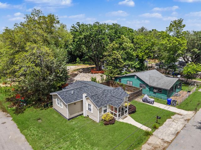 1940 Orangeburg Street, North Charleston, SC 29405