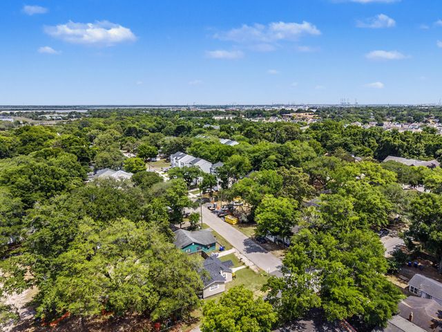 1940 Orangeburg Street, North Charleston, SC 29405