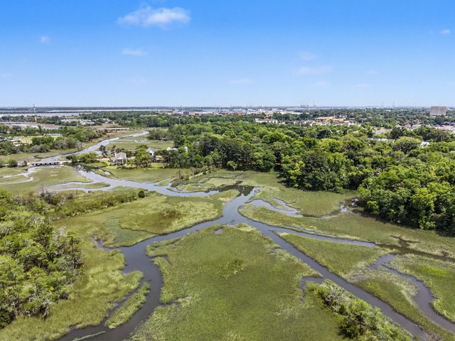 1940 Orangeburg Street, North Charleston, SC 29405