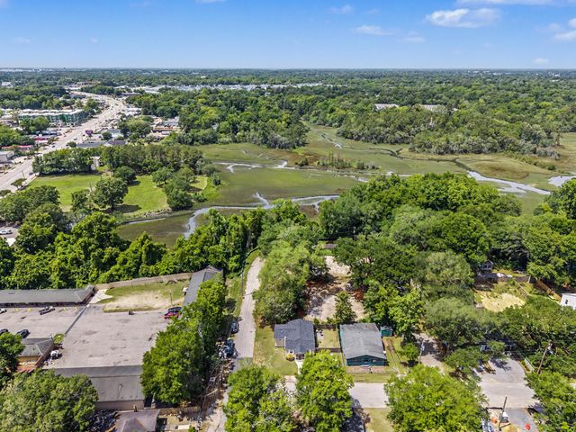 1940 Orangeburg Street, North Charleston, SC 29405