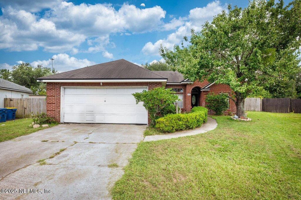 9136 UPSTREAM Court, Jacksonville, FL 32225