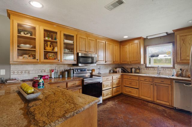 488 Rawls Springs Loop Rd., Hattiesburg, MS 39402