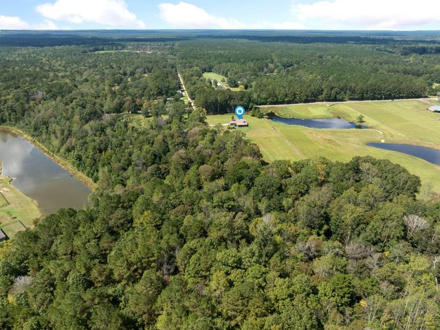 488 Rawls Springs Loop Rd., Hattiesburg, MS 39402