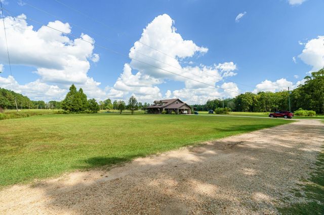 488 Rawls Springs Loop Rd., Hattiesburg, MS 39402