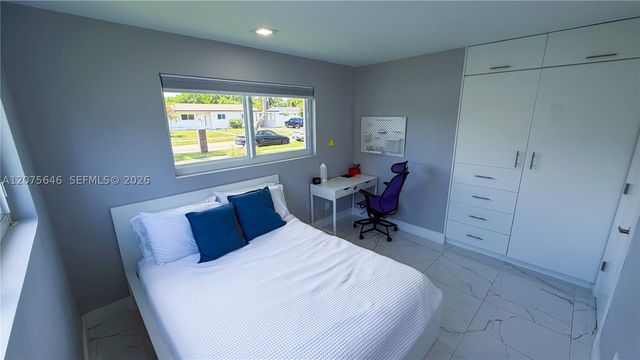 19705 NE 11th Ct 19705, Miami, FL 33179