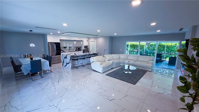19705 NE 11th Ct 19705, Miami, FL 33179