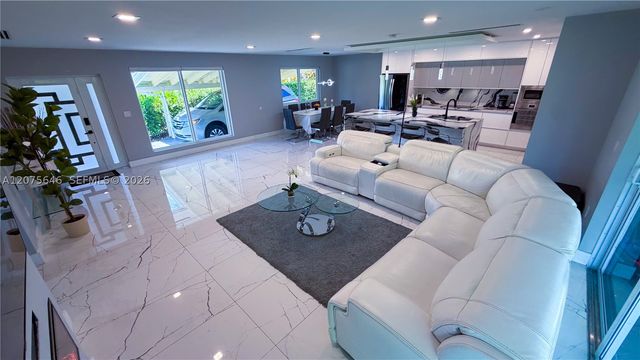 19705 NE 11th Ct 19705, Miami, FL 33179