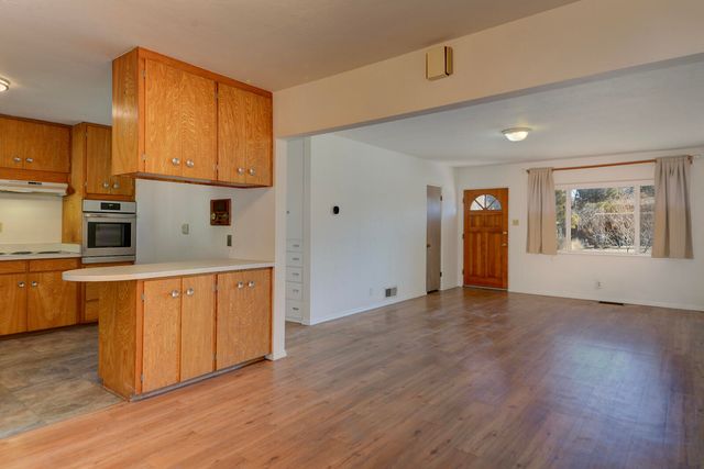 1511 Rita Drive NE, Albuquerque, NM 87106