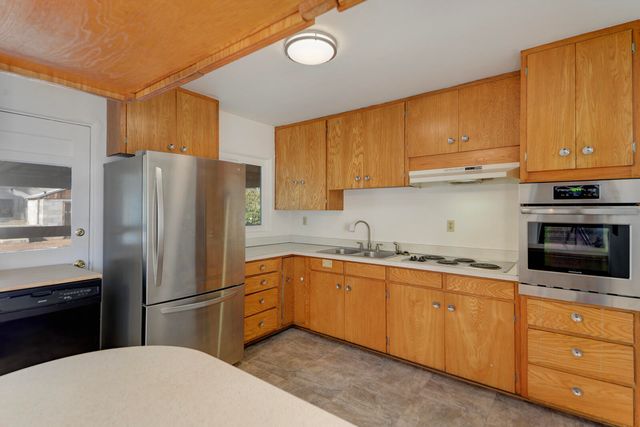 1511 Rita Drive NE, Albuquerque, NM 87106