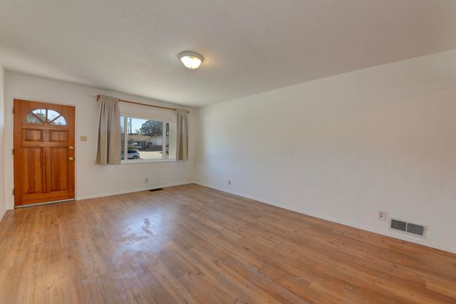 1511 Rita Drive NE, Albuquerque, NM 87106