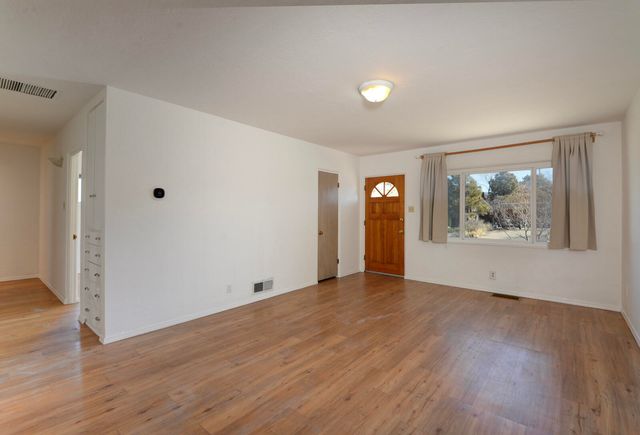 1511 Rita Drive NE, Albuquerque, NM 87106