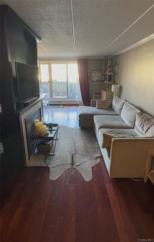 397 N Broadway 3A, Yonkers, NY 10701
