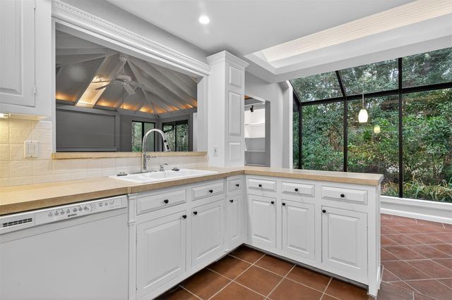 2504 BIRNAM WOODS WAY, Gainesville, FL 32605