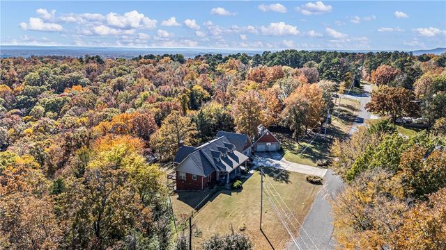 77 Sumac Cove, Russellville, AR 72802