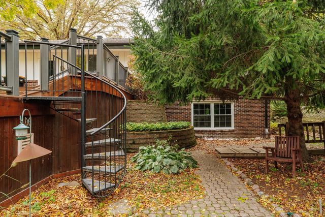 3320 N Knoll TERRACE, Wauwatosa, WI 53222