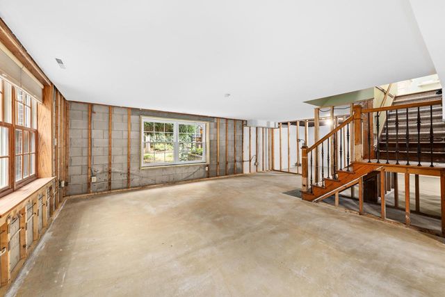 3320 N Knoll TERRACE, Wauwatosa, WI 53222