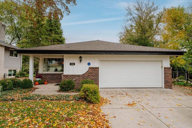 3320 N Knoll TERRACE, Wauwatosa, WI 53222