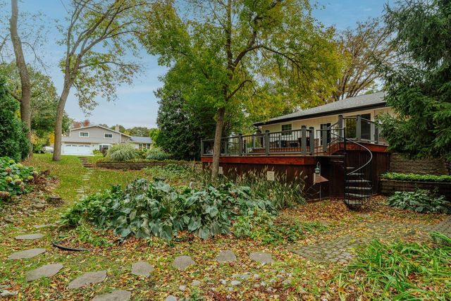 3320 N Knoll TERRACE, Wauwatosa, WI 53222