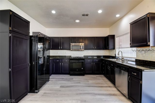 3461 Quadrel Street, Las Vegas, NV 89129