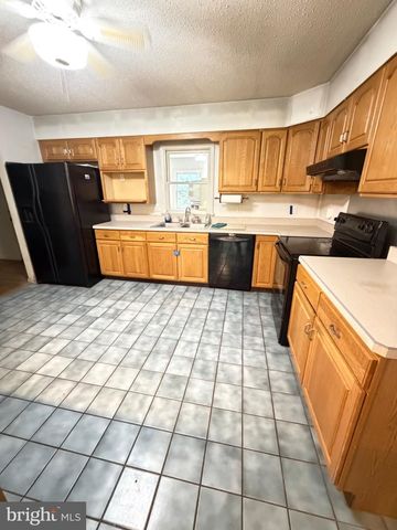 4331 ESTATE DR, Huntingtown, MD 20639