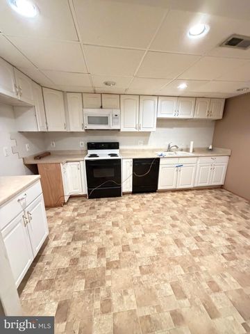 4331 ESTATE DR, Huntingtown, MD 20639