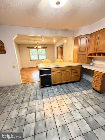 4331 ESTATE DR, Huntingtown, MD 20639