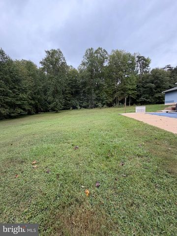 4331 ESTATE DR, Huntingtown, MD 20639