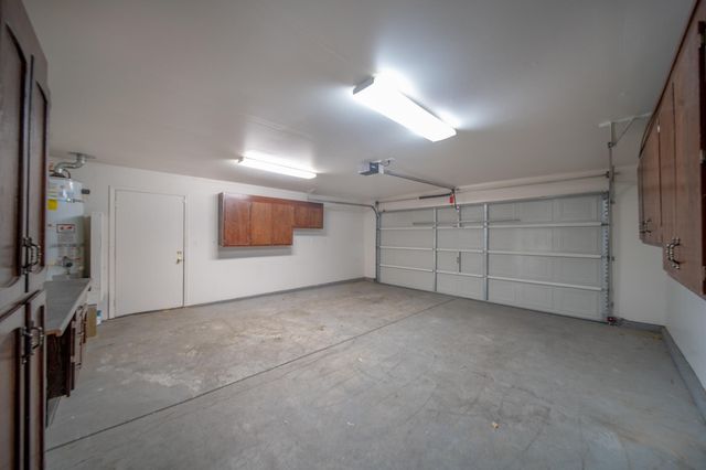 3035 West Street, Redding, CA 96001