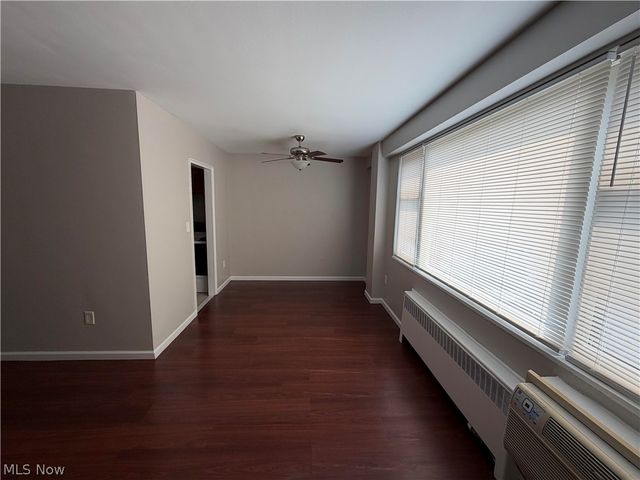 11820 Edgewater Drive 602, Lakewood, OH 44107