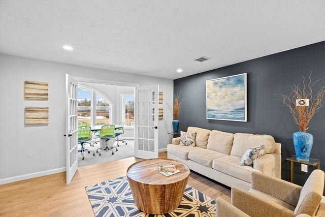 1112 Washington St, Hanover, MA 02339