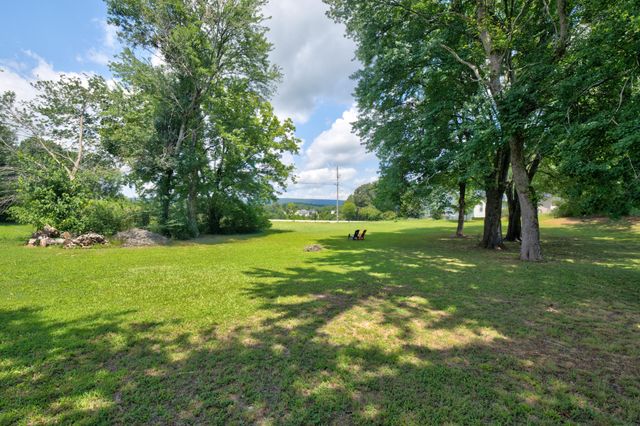 1407 Thatcher Road, Soddy Daisy, TN 37379