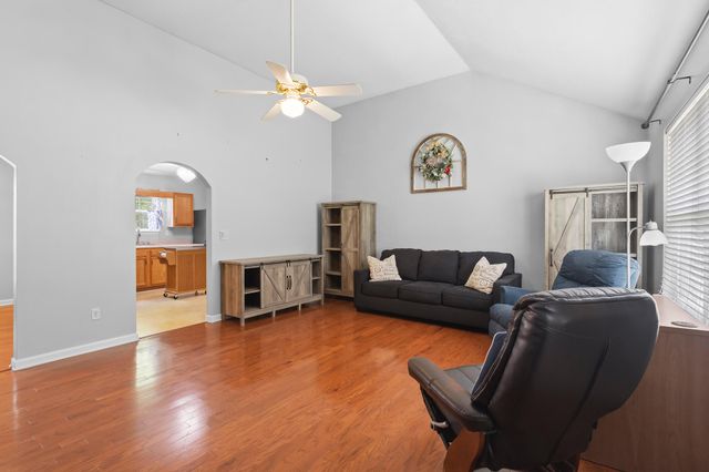 1407 Thatcher Road, Soddy Daisy, TN 37379