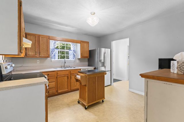 1407 Thatcher Road, Soddy Daisy, TN 37379