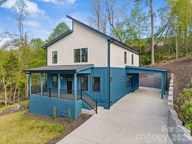 18 Winterhawk Drive, Arden, NC 28704