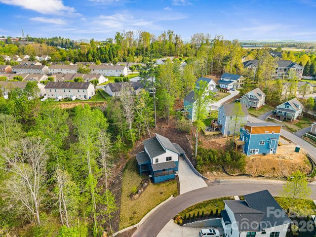 18 Winterhawk Drive, Arden, NC 28704