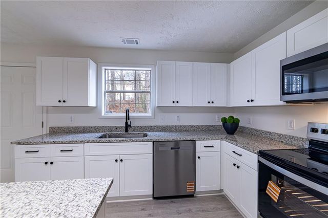 3977 Ambrose Court, Ellenwood, GA 30294