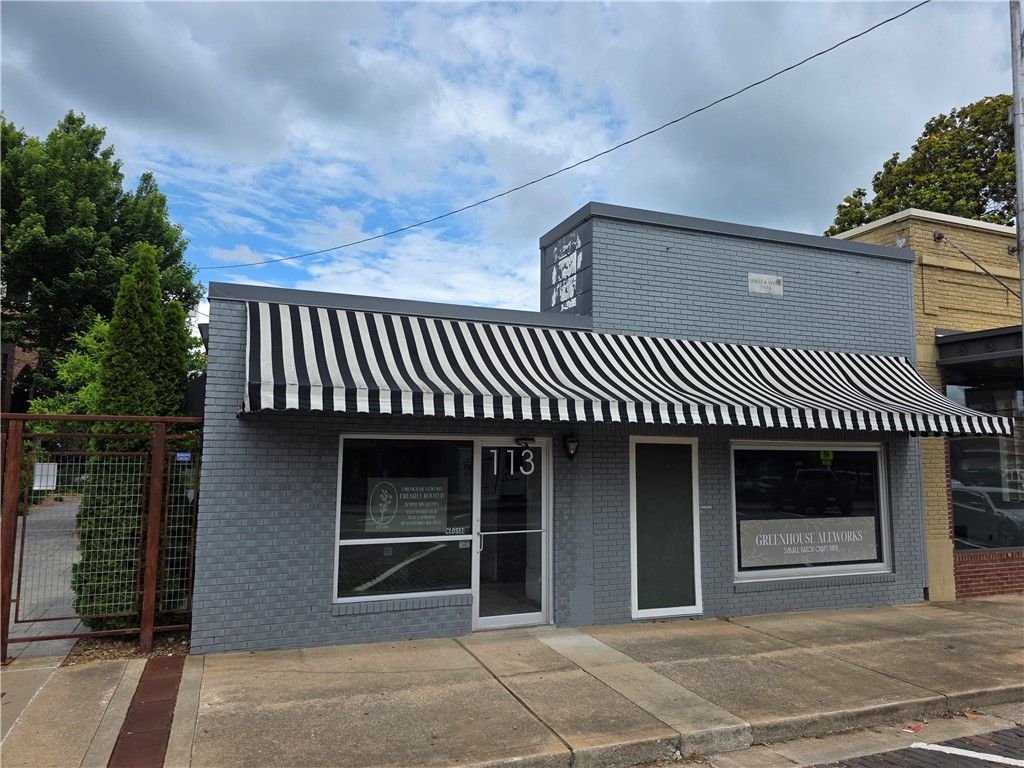 113 S 2nd Street, Rogers, AR 72756