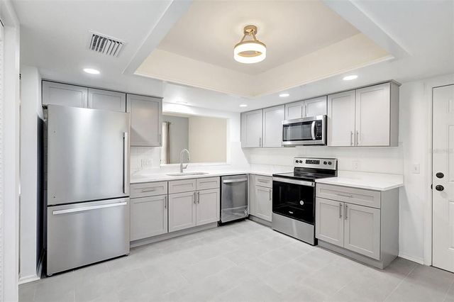 107 PARKSIDE COLONY DRIVE, Tarpon Springs, FL 34689
