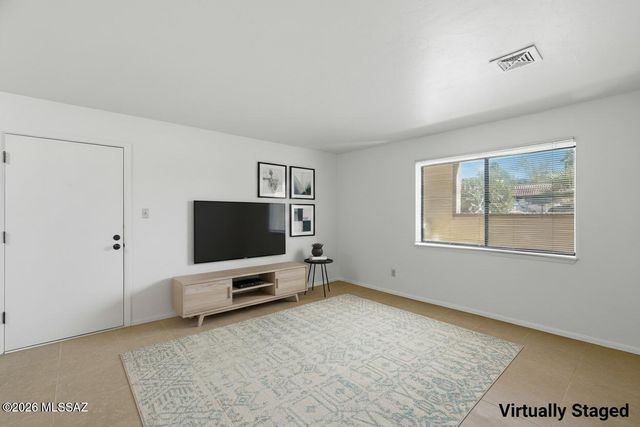 6355 N Barcelona Ln Unit 401, Tucson, AZ 85704