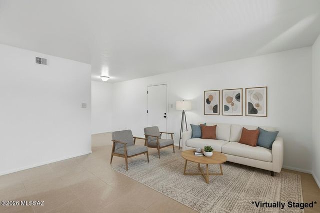 6355 N Barcelona Ln Unit 401, Tucson, AZ 85704