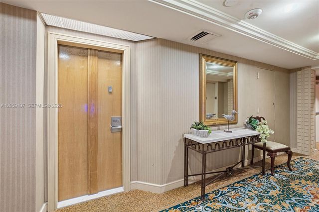 20185 E Country Club Dr 502, Aventura, FL 33180