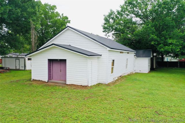 206 N Maupin Road, Colbert, OK 74733