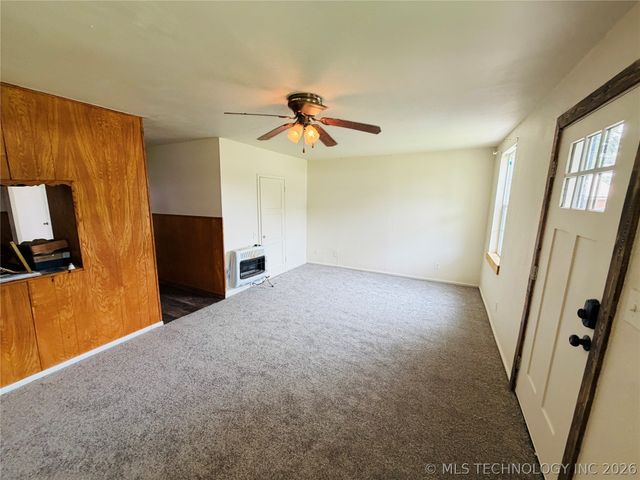 206 N Maupin Road, Colbert, OK 74733